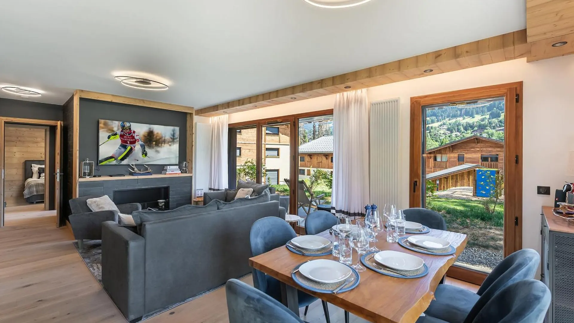 Appartement Neuf, 4 Personnes, Terrasse, 15 Min Du Centre De Megeve - Fr-1-569-96 0*,  France