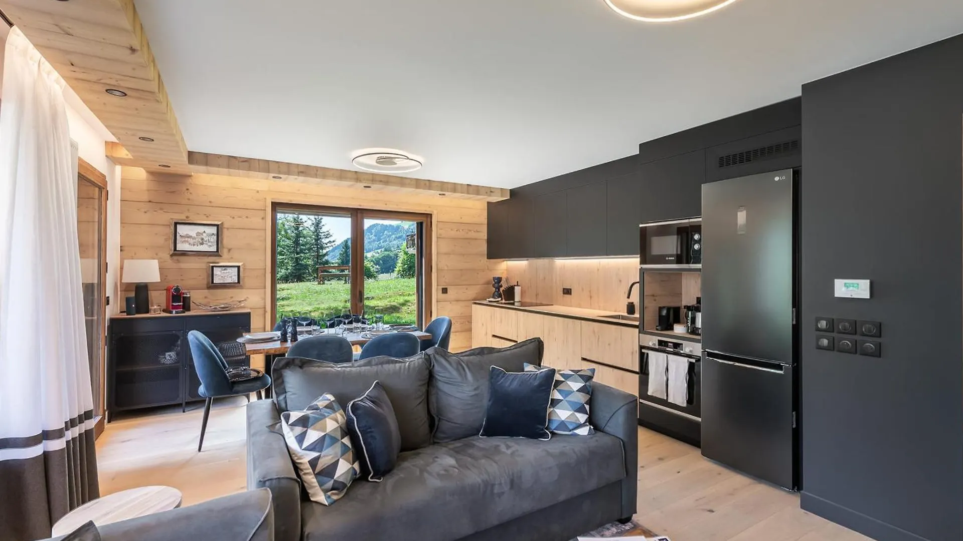 Appartement Neuf, 4 Personnes, Terrasse, 15 Min Du Centre De Megeve - Fr-1-569-96 Apartment